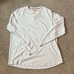 Normal Brand Henley - super soft! Purmeso